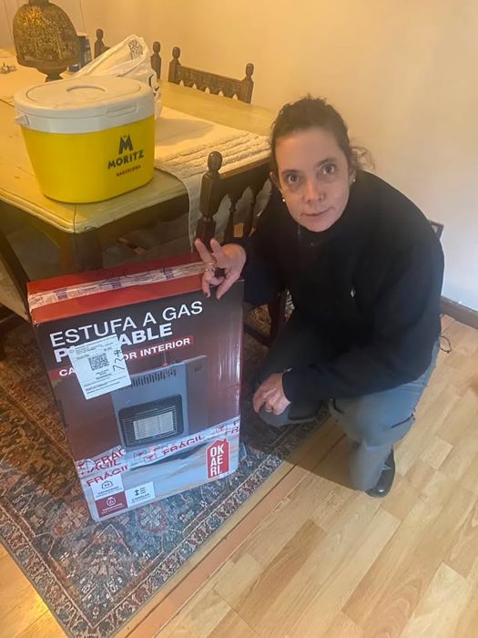 Miembro de la comunidad Premia2 con su premio