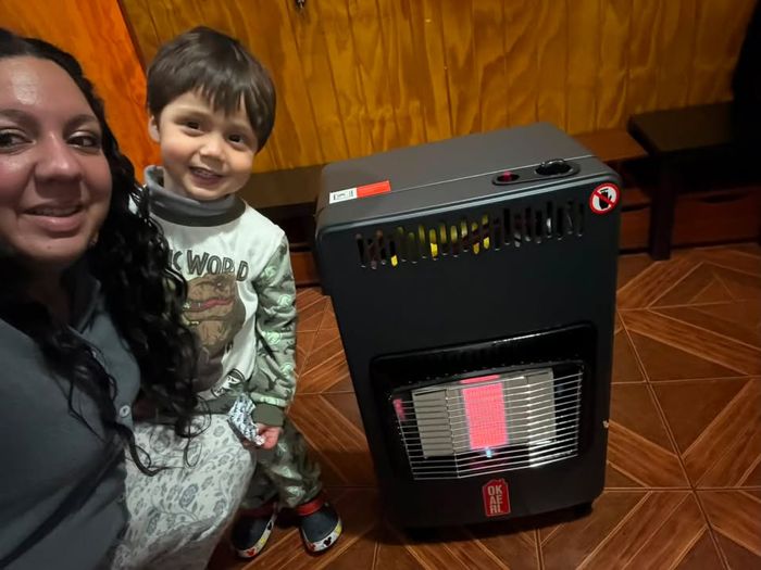 Miembro de la comunidad Premia2 con su premio